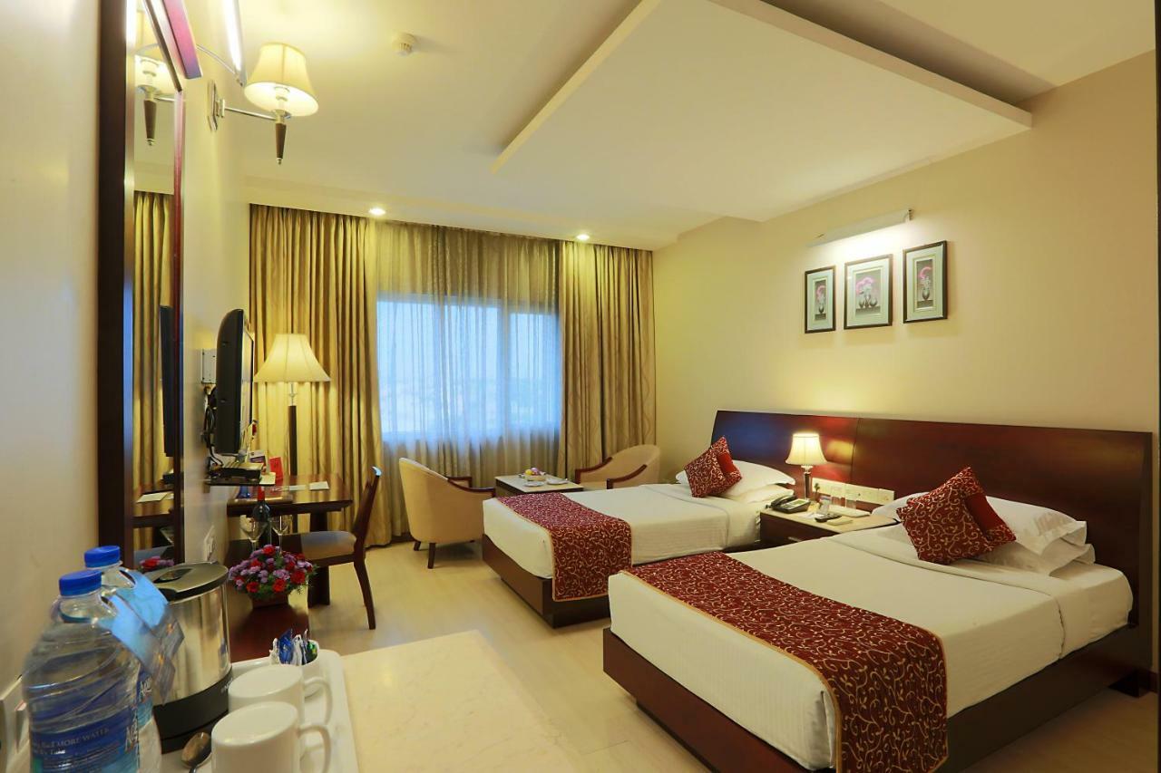 Hotel Abhimaani Vasathi, Rajajinagar Bangalore Dış mekan fotoğraf